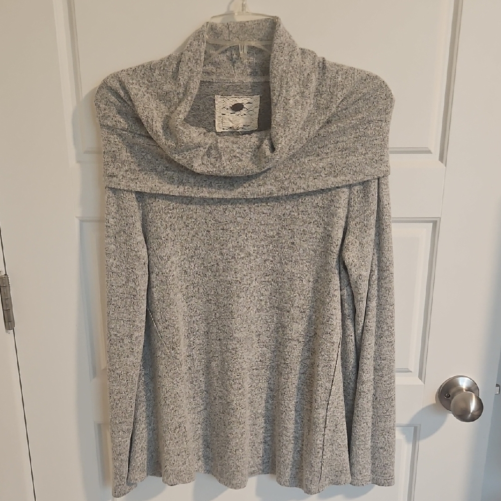 Cupio Heathered Gray Cowl Neck Sweater